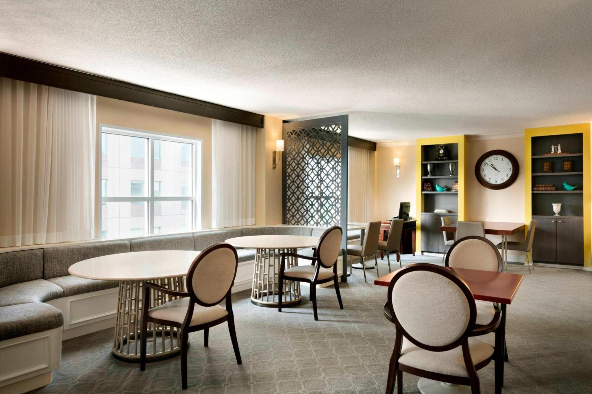 Sheraton Raleigh Hotel Exterior photo