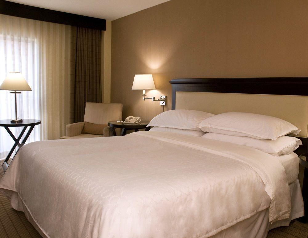 Sheraton Raleigh Hotel Exterior photo