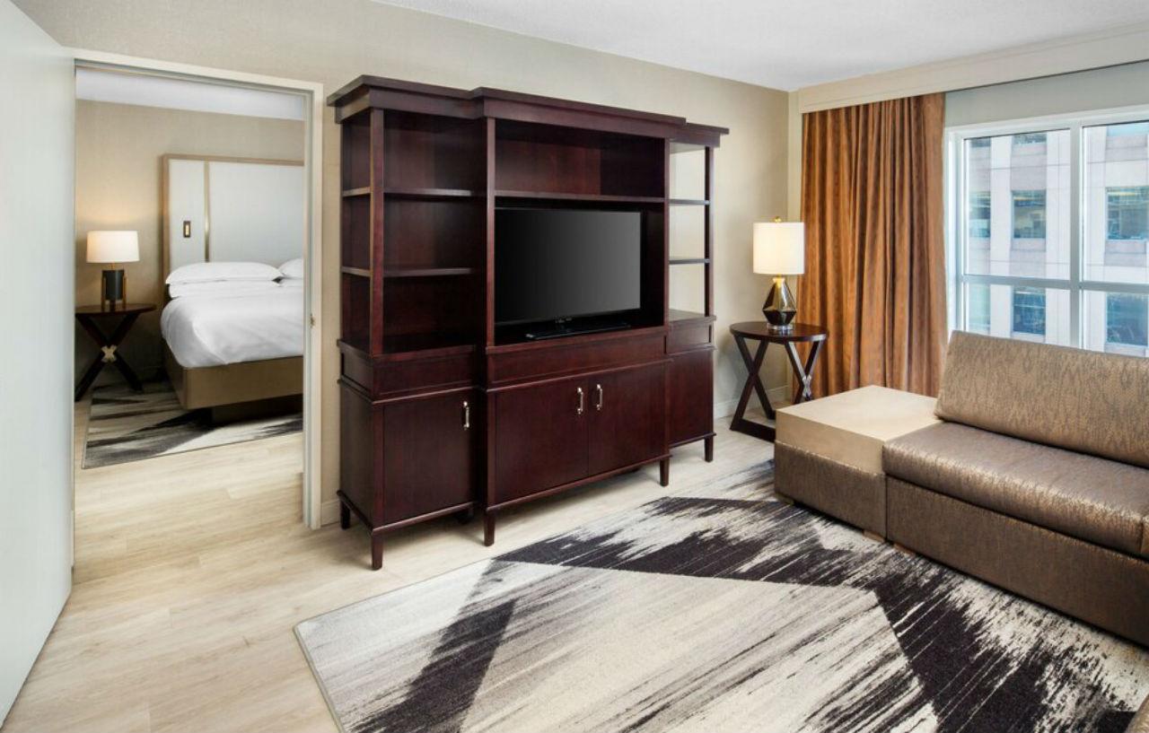 Sheraton Raleigh Hotel Exterior photo